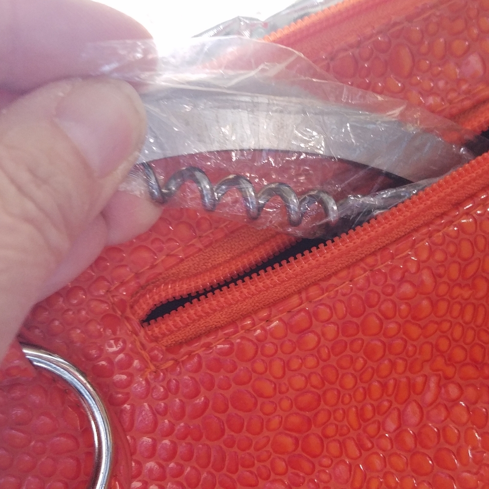 Primeware wine purse, new
